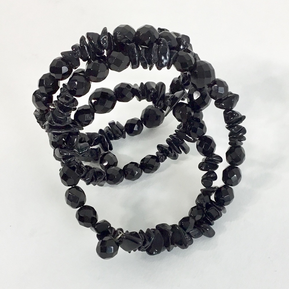 Vintage Coil Bracelet. ⭐️HOSTESS PICK⭐️ - Picture 5 of 5